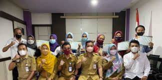 90 WUB mendapatkan bantuan peralatan kewirausahaan kain sasirangan