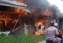 Api hanguskan bangunan kayu di Desa Pemangkih Laut