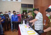 Kejari Batola musnahkan ratusan gram sabu dan puluhan ribu obat keras