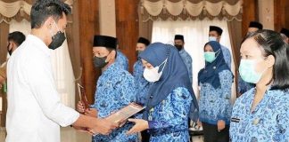 252 PNS di lingkup Pemkab Banjar diambil sumpah janjinya