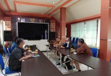 Rapat Dewan Pengawas menunjuk Muhari sebagai Direktur LPPL Radio Suara Banjar