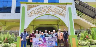 SMSI bagikan masker gratis di PP Darussalam dan SMIH Martapura