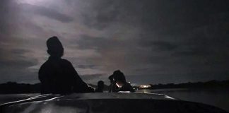 Usai melakukan Safari Ramadhan ke Kuripan, speed boat Wabup Batola mogok di Sungai Barito