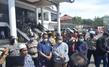 Massa KPKAPP minta perjalanan dinas DPRD Kabupaten Banjar dihentikan