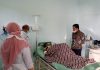 Ketua DPRD HM Rofiqi, jenguk pasien tidak mampu yang dirawat di RSUD Ratu Zalecha