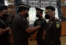 Kejati Kalsel Dr. Mukri SH, MH melantik 6 pejabat baru