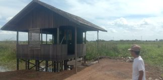 Menengok pondok peristirahatan Guru Sekumpul dari Desa Labuan Tabu