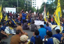 Gelar aksi damai di gedung DPRD Kalsel, PMII sampaikan penolakan kenaikan BBM