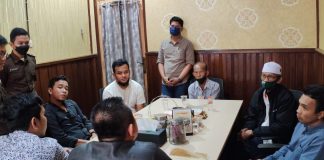 Kejari Barito Kuala serah terima tanggungjawab tersangka dan barang bukti dugaan tindak pidana korupsi