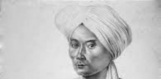 Diponegoro mencukur rambutnya berbeda dengan bangsawan lainnya