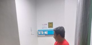 Ketua KONI Kabupaten Banjar HM.Rofiqi, jenguk official Arung Jeram yang dirawat di RSUD Antaluddin
