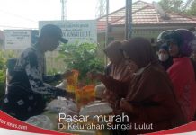 Pasar murah di Sungai Lulut, cukup Rp 68.500 satu paket sembako senilai Rp 83.500 sudah bisa di bawa pulang