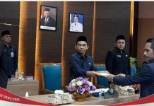 Dewan Setujui 13 Raperda menjadi Perda dalam rapat paripurna DPRD Kabupaten Barito Kuala
