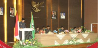 Rapat paripurna DPRD Kabupaten Barito Kuala, setujui 3 raperda menjadi Perda