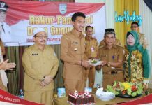 Saidi Mansyur pimpin rakor bersama Pemerintah Desa Gunung Ulin Mataraman