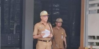 Sekwan Aslam menjadi pembina apel kerja gabungan ASN dilingkup Pemkab Banjar