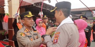 AKBP Hadi Doni Santoso mendapat tugas baru sebagai Kabag Binkar Ro SDM Polda Kalimantan Tengah.