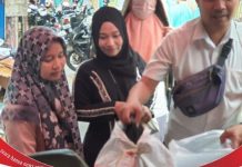 Ditengah mahalnya harga beras lokal, beras murah Siam Unus diserbu warga