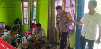Melalui pendekatan persuasif, puluhan alat setrum rakitan diserahkan warga ke Polisi