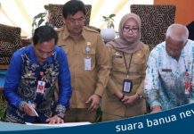 Setda Kalsel Roy Rizali Anwar membuka rapat kerja daerah kominfo se Kalimantan Selatan