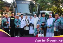 330 orang jemaah calon haji asal Kabupaten Banjar diberangkatkan hari ini dalam kloter I Embarkasi Banjarmasin