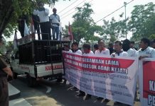 KAKI Kalsel dan warga Desa Sebamban Lama Tanah Bumbu, minta aparat selidiki oknum kades korupsi?