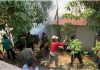 Asik mengikuti pelatihan Dasar Perlindungan Masyarakat, para pesertanya dikejutkan dengan kebakaran sungguhan