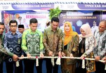 Bupati bupati Saidi Mansyur buka resmi Banjar Expo 2023 di RTH Alun Alun Ratu Zalecha Martapura