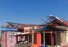 Ratusan rumah milik warga didua Desa di Kecamatan Jejangkit disapu puting beliung, Kamis sore