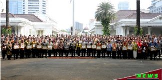 Pemkab Banjar terima penghargaan Percepatan Penghapusan Kemiskinan Ekstrem dari pemerintah pusat