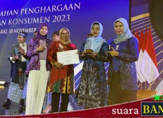 Kabupaten Banjar terima penghargaan Perlindungan Konsumen Tahun 2023 untuk Kategori Pasar Tertib Ukur