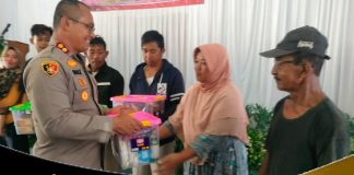 HUT ke 73 Korpolairud Polres Batola, sejumlah warga mendapatkan kursi roda dan paket sembako