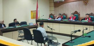 Terdakwa mantan Kabid Pembinaan SD Disdik HSU jalani sidang perdana di Pengadilan Tipikor Banjarmasin