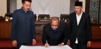 Rapat paripurna DPRD Kabupaten Banjar bahas enam agenda, raperda tentang Inisiatif DPRD tentang Desa Wisata