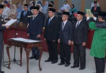 Hari ini, Empat anggota DPRD Kabupaten Banjar PAW sisa masa jabatan 2019-2024 resmi dilantik