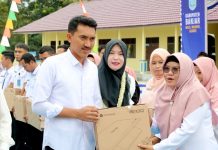 Bupati Banjar Saidi Mansyur meresmikan bangunan baru PAUD, SD hingga pendidikan kesetaraan