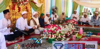 Bupati Banjar Saidi Mansyur hadiri peringatan haul Habib Ustman bin Abdurrahman Alaydrus, di Desa Lumpangi