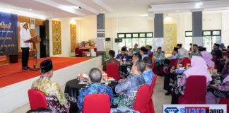 Bupati Saidi Mansyur menutup resmi training center LPTQ Kabupaten Banjar
