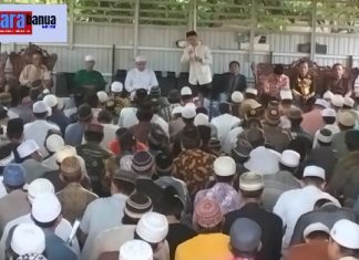 Ketua Komisi II DPRD Batola Nanang Kaderi, gelar buka puasa bersama dengan warga