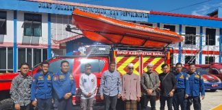 DPKP Terima bantuan 1 unit mobil Fire & rescue dari Pemkab Banjar