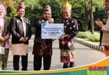 Wakil Bupati Banjar Habib Idrus Al-Habsyi menjadi pembina upacara Hardiknas 2024
