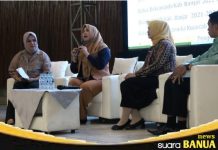 Nurgita Tiyas dan Liana Penny, menjadi narasumber di acara Talkshow Literasi Digital