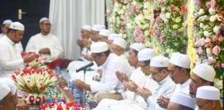Bupati dan wakil bupati Banjar hadiri acara haul ke 14 Guru H Supian Noor di Keraton Martapura