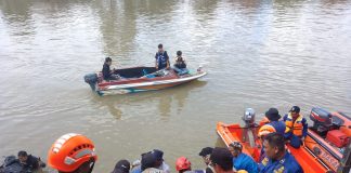 Jasad santri yang tenggelam di sungai Martapura ditemukan dua penyelam BPBD Banjar