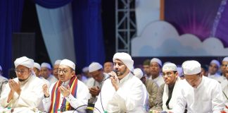 Gema sholawat untuk Kabupaten Banjar, ribuan jamaah memadati Alun Alun RTH Ratu Zalecha
