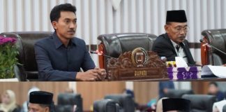 Bupati Banjar Saidi Mansyur sampaikan raperda perubahan APBD 2024, dalam sidang paripurna DPRD Kabupaten Banjar