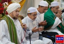 Bupati Banjar Saidi Mansyur bersama ratusan jamaah, hadiri peringatan Maulid Nabi di Masjid Syia’rush Shalihin