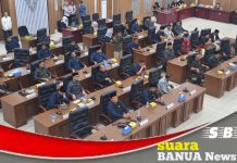 9 orang absen dalam sidang paripurna pertama DPRD Kabupaten Banjar