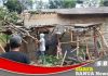 Warga korban terjangan angin kencang di Batu Tanam menerima bantuan