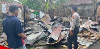 Sebuah rumah milik warga Guntung Manggis terbakar, tidak ada korban jiwa dalam peristiwa ini
